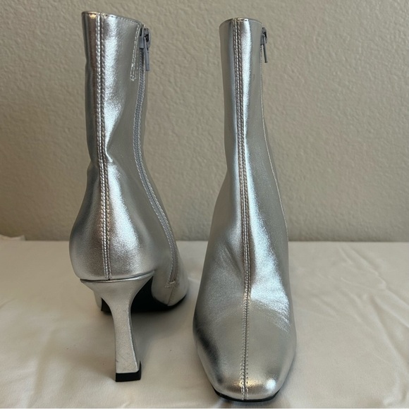NWOT, Open Edit Women’s Hesper Metallic Silver Square-Off Toe Heeled Bootie 5.5 - Picture 7 of 12